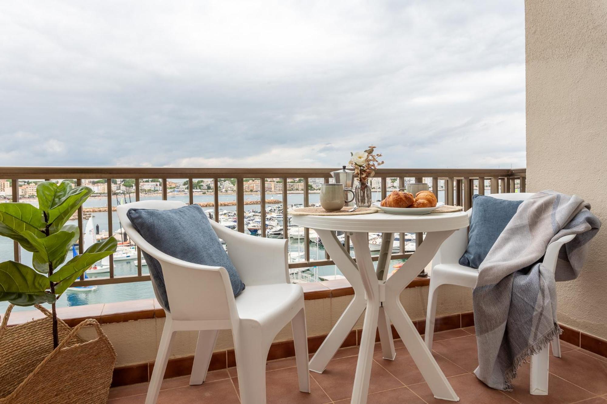 Estudio Con Terraza Lorena L' Escala Eksteriør billede